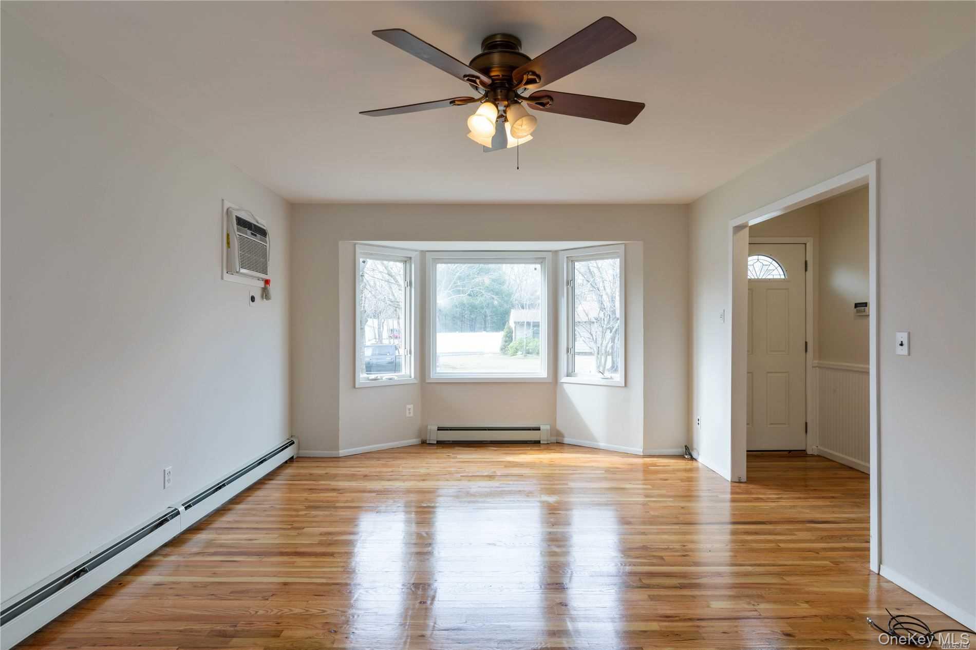 #9 photo, 5 Ashland Street, सफ़ोक काउंटी Mount Sinai , NY 11766