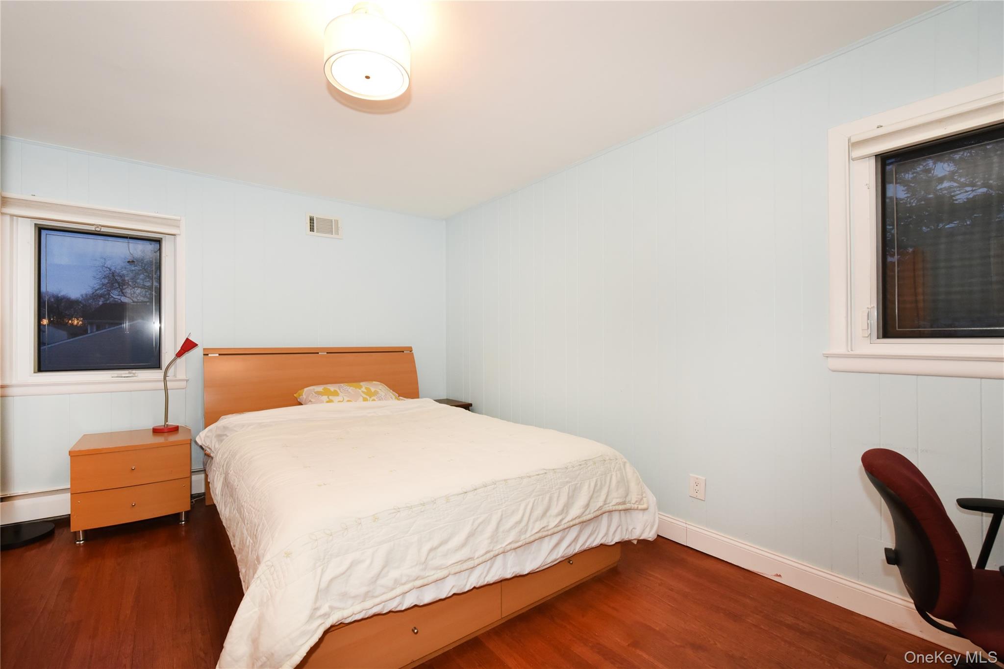 #18 photo, 116 Nottingham Road, Manhasset Hills , NY 11040