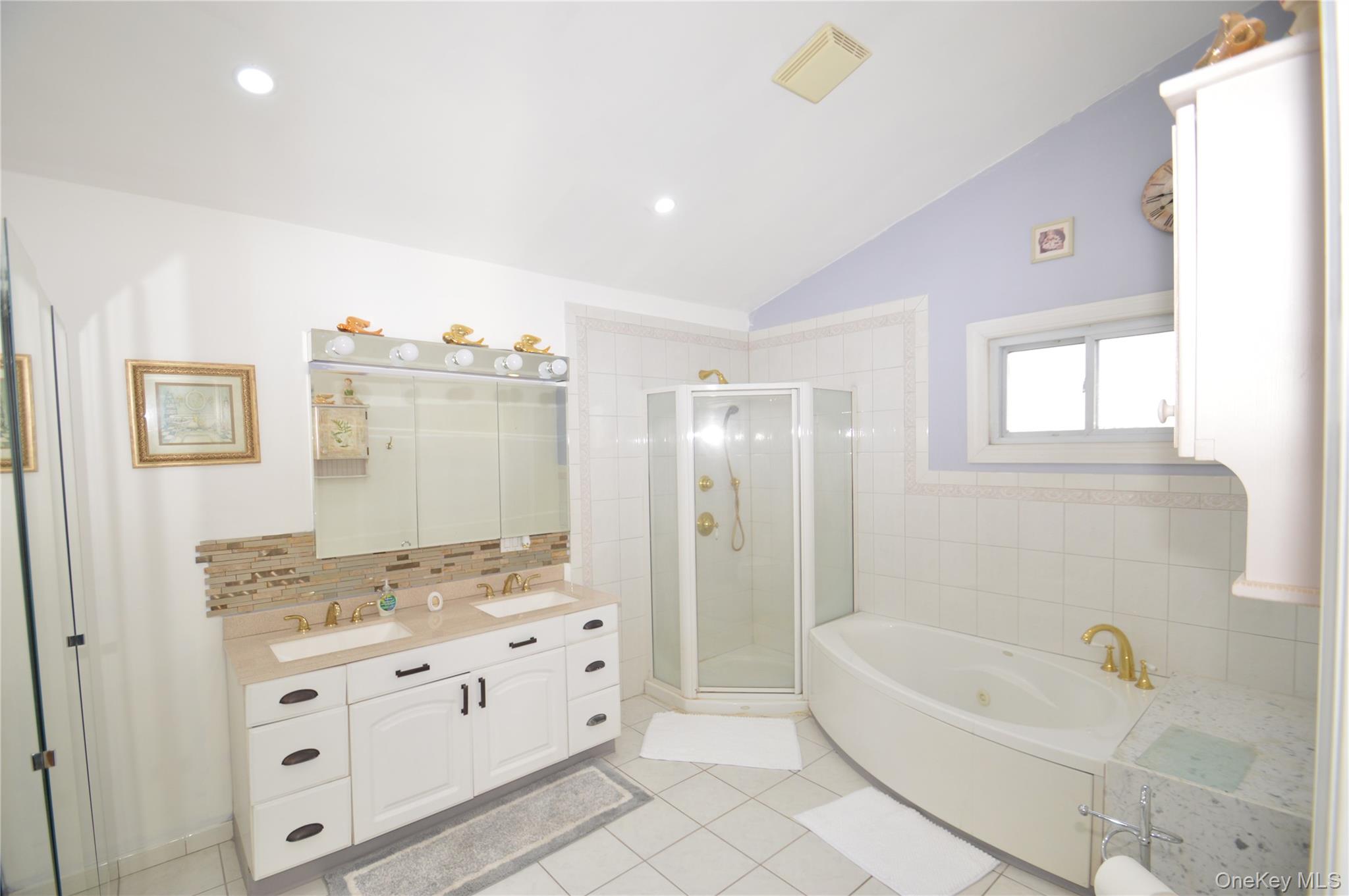 #11 photo, 1300 P Street, Elmont , NY 11003