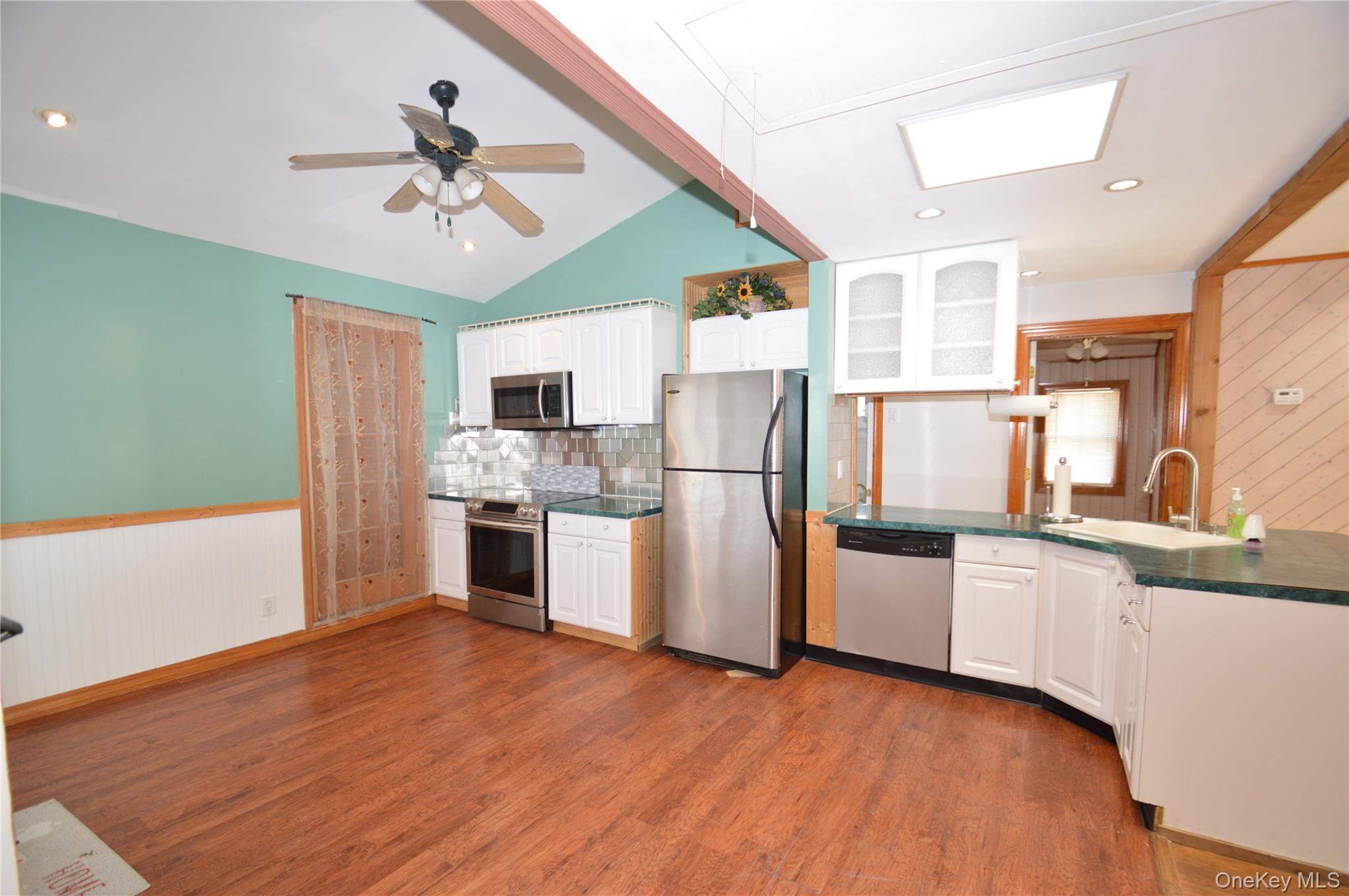 #7 photo, 1300 P Street, Elmont , NY 11003