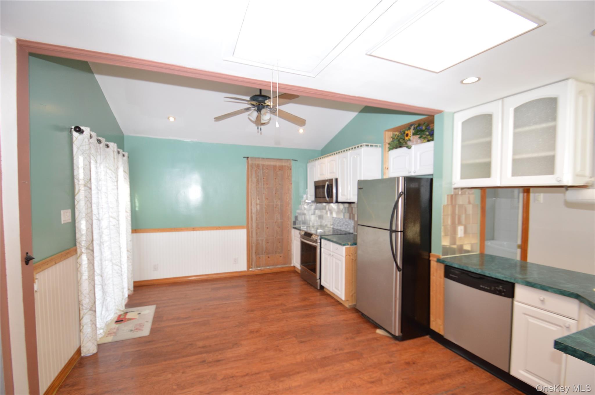 #8 photo, 1300 P Street, Elmont , NY 11003