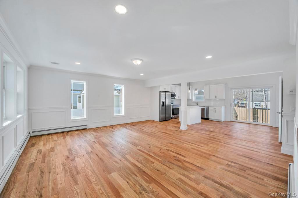 #10 photo, 49 Barclay Road, Mastic Beach , NY 11951