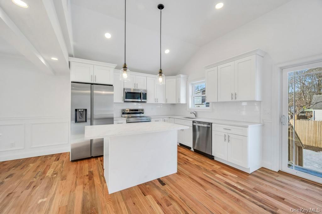 #17 photo, 49 Barclay Road, Mastic Beach , NY 11951