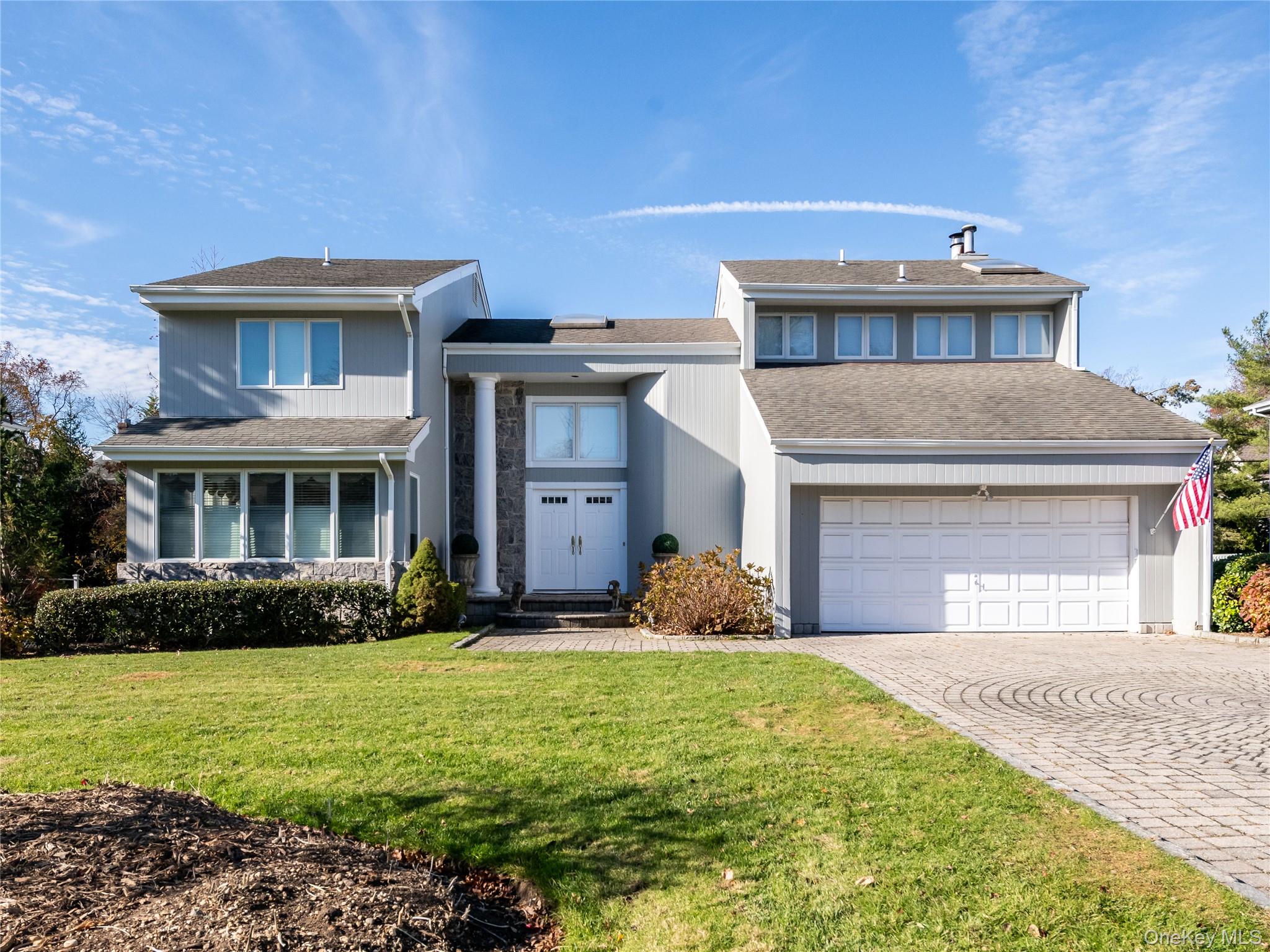 #1 photo, 2 Bonnie Lynn Court, Roslyn , NY 11576