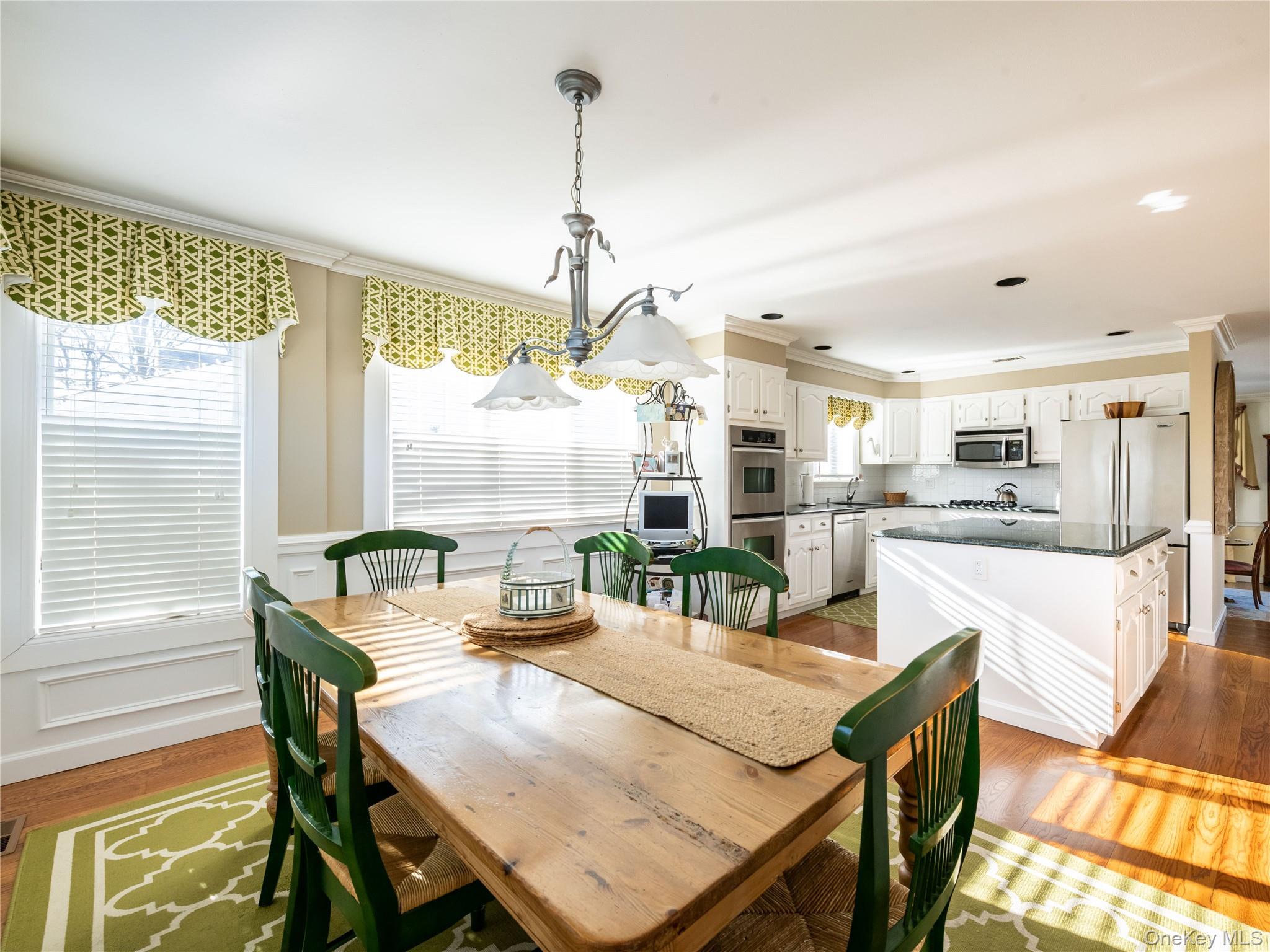 #13 photo, 2 Bonnie Lynn Court, Roslyn , NY 11576