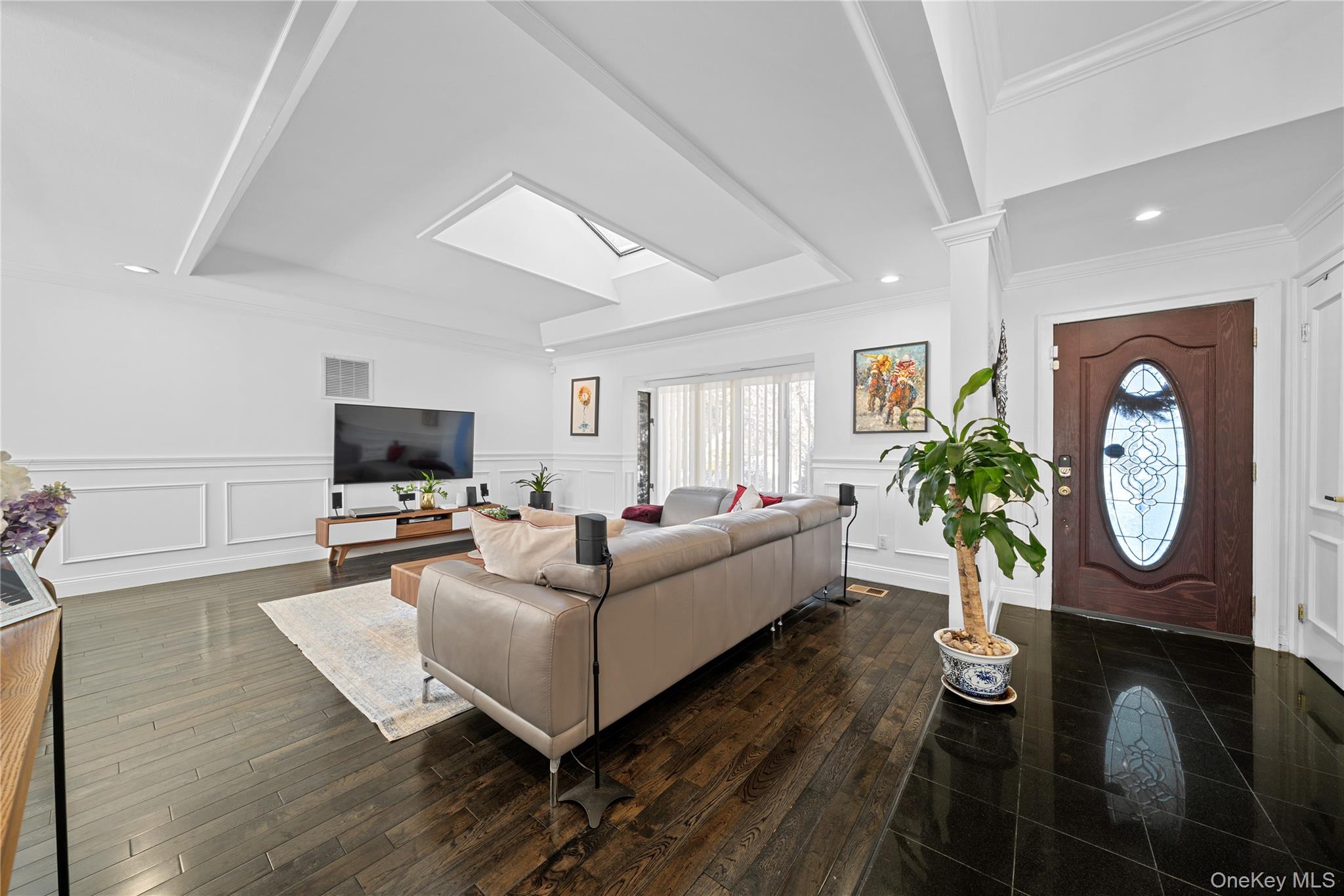 #7 photo, 98 Birchwood Park Drive, Jericho , NY 11753