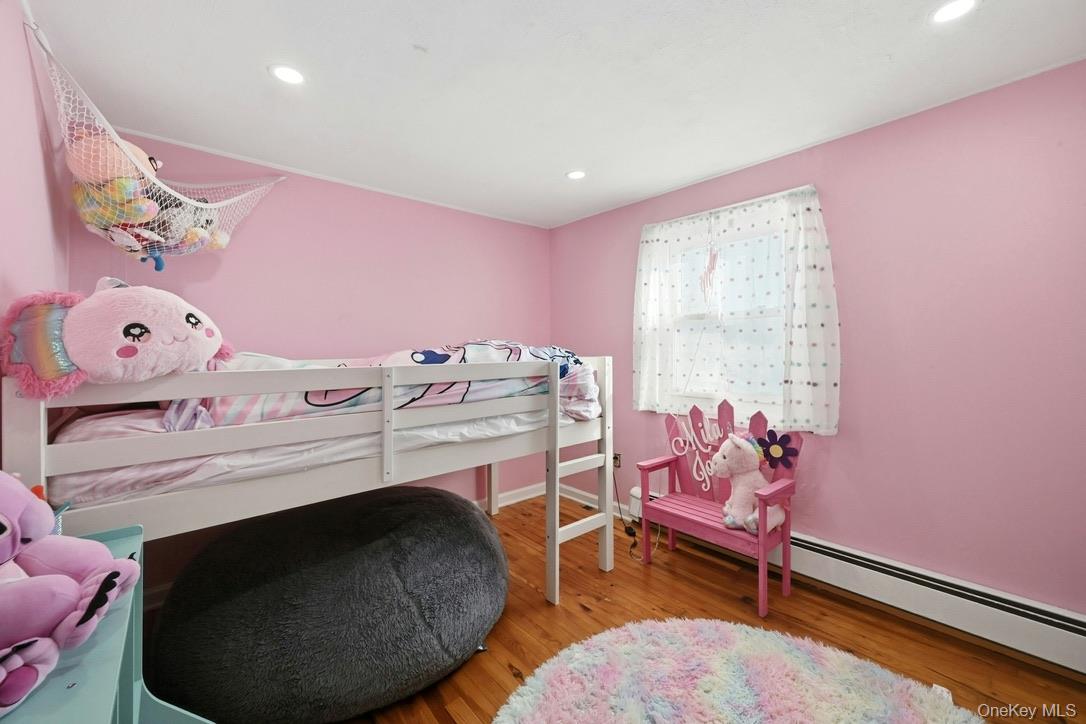 #10 photo, 12 Charles Street, Bay Shore , NY 11706