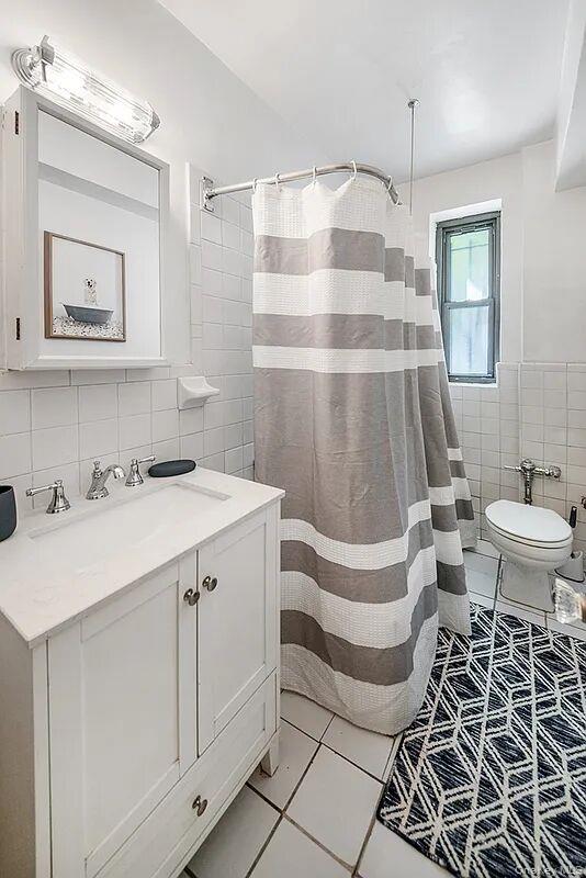 #6 photo, 303 E 37th Street, मैनहटन New York (Manhattan) , NY 10016