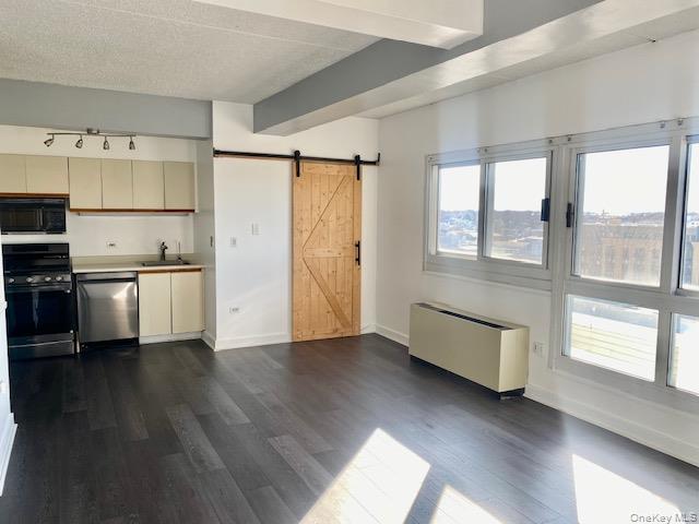 #4 photo, 1 Landmark Square, Port Chester , NY 10573