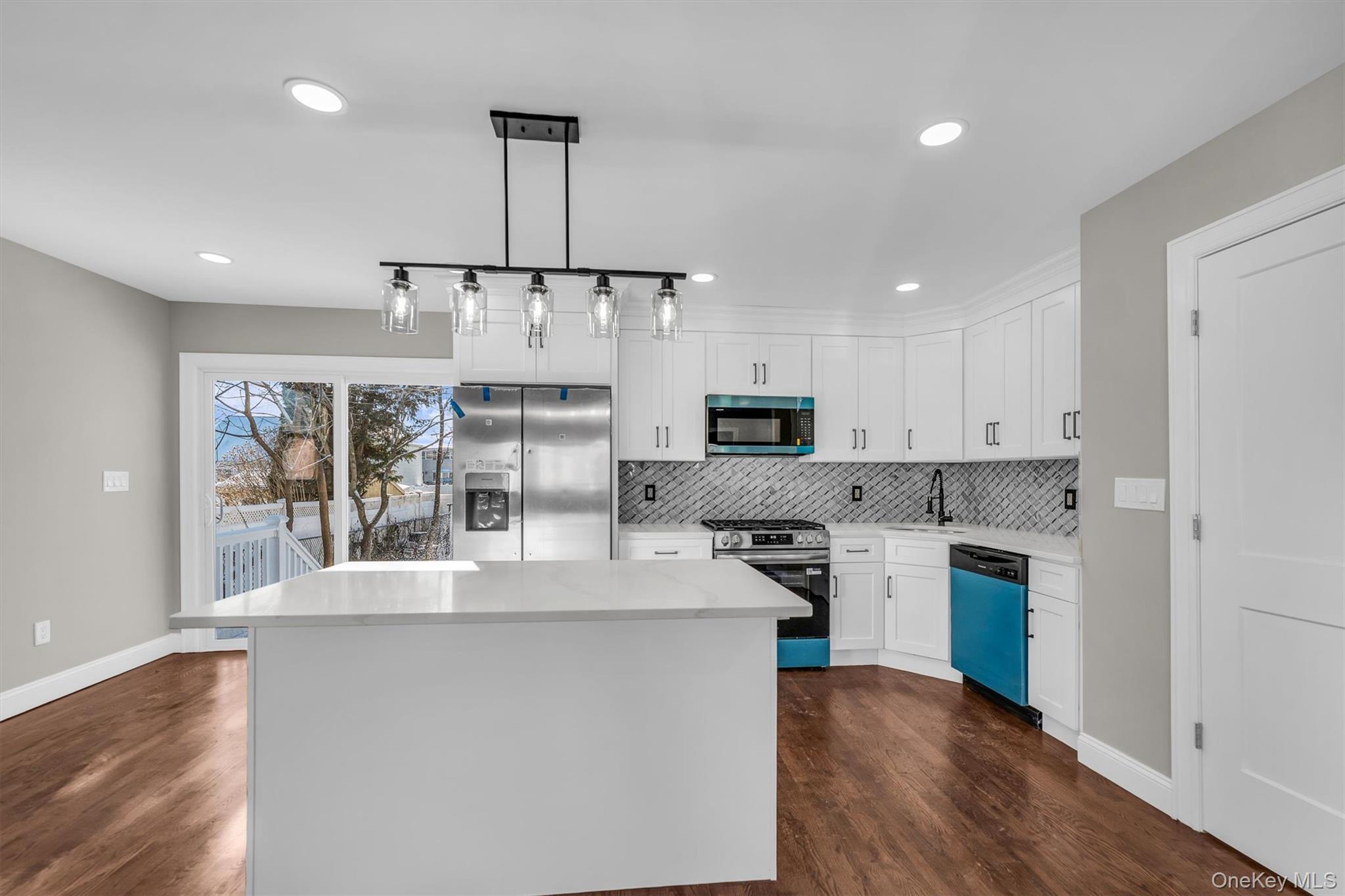 #5 photo, 39 Layton Street, Freeport , NY 11520