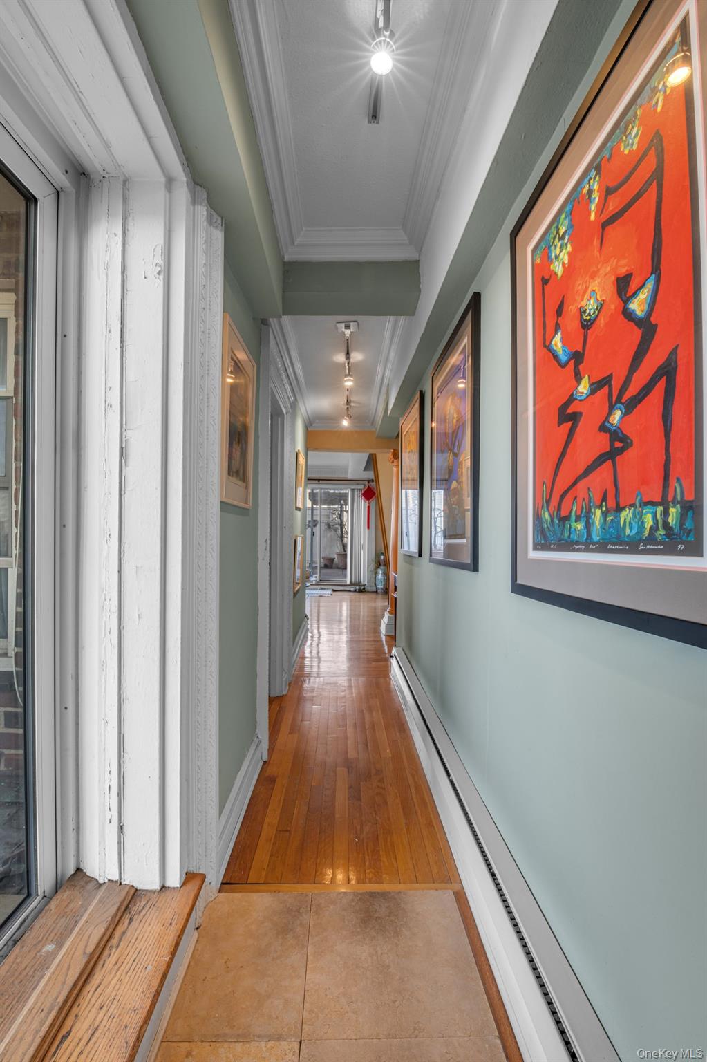 #10 photo, 107- 40 Queens Boulevard, Forest Hills , NY 11375