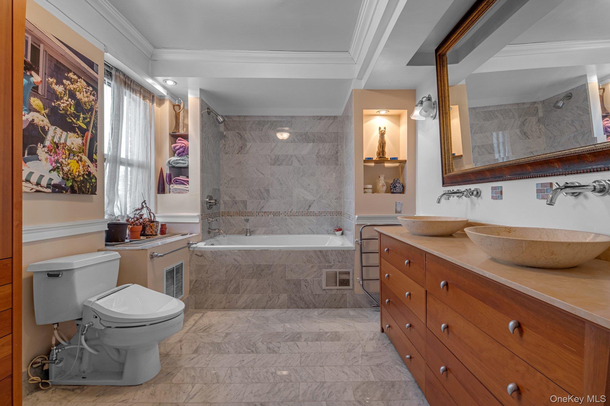 #14 photo, 107- 40 Queens Boulevard, Forest Hills , NY 11375