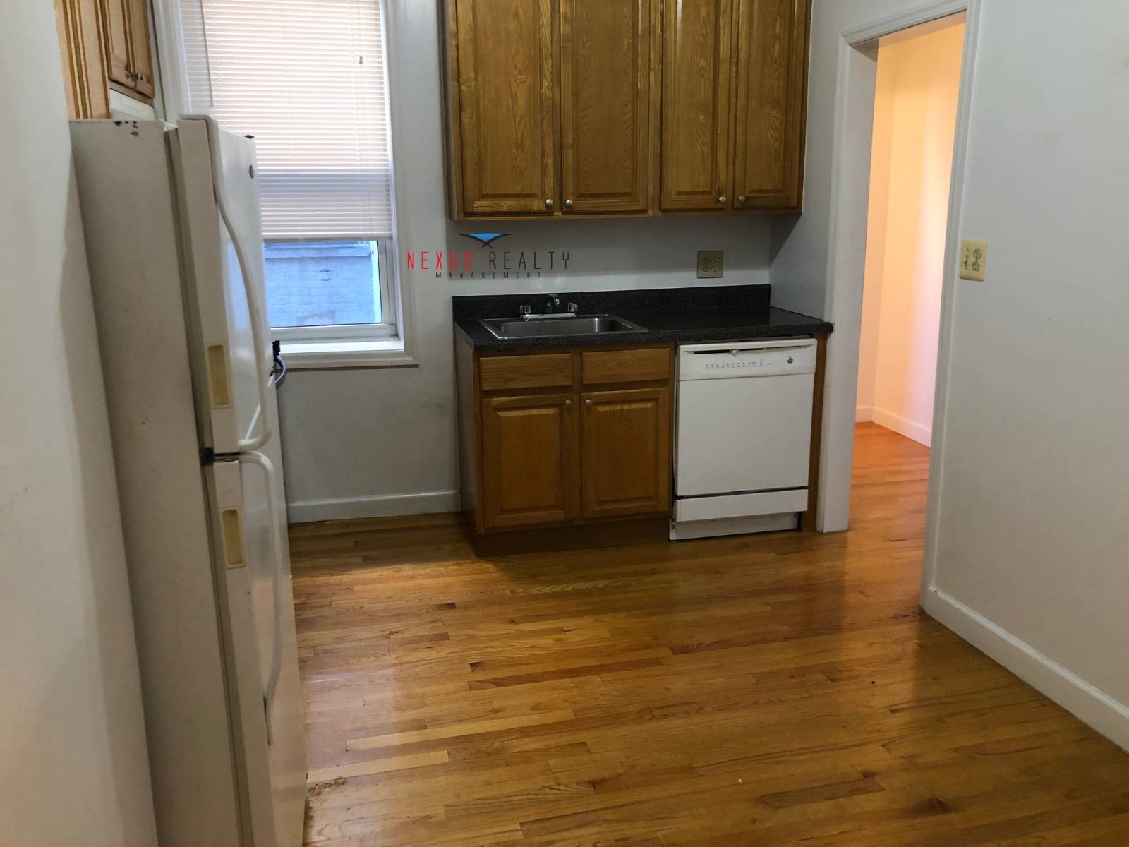 #1 photo, 35th Street & 30th Avenue, ASTORIA , NY 11103