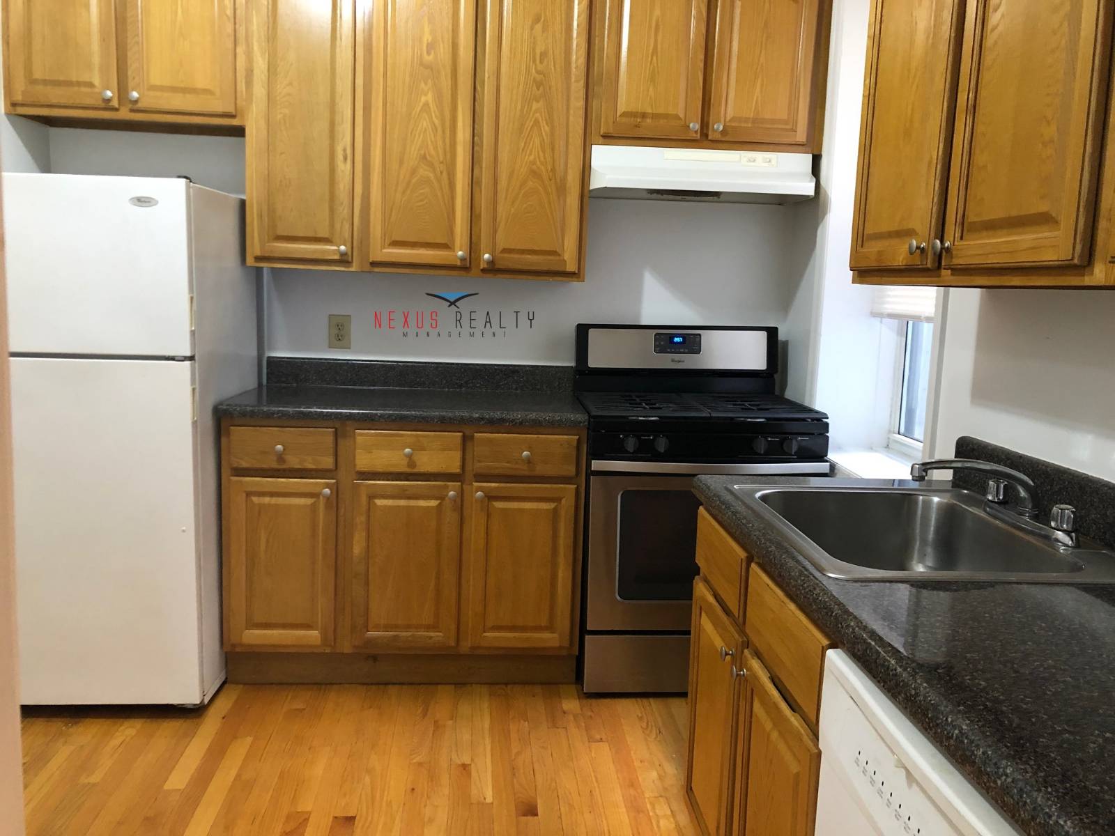 #2 photo, 35th Street & 30th Avenue, ASTORIA , NY 11103