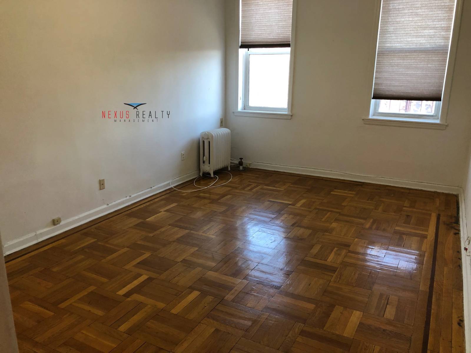 #4 photo, 35th Street & 30th Avenue, ASTORIA , NY 11103