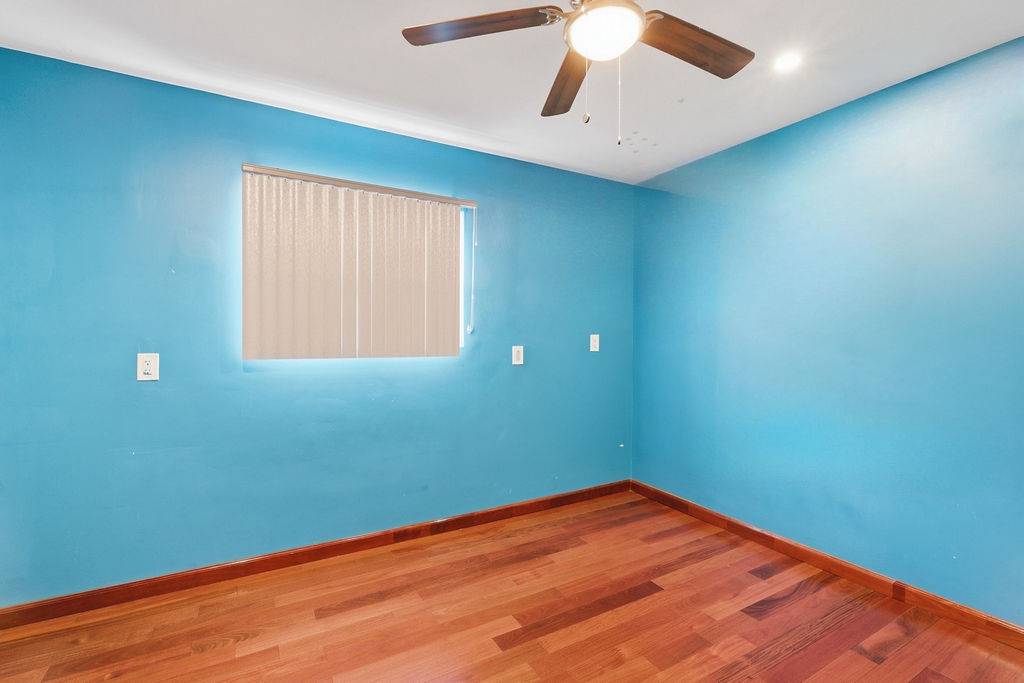 #13 photo, 160-09 86th Street, Howard Beach , NY 11414