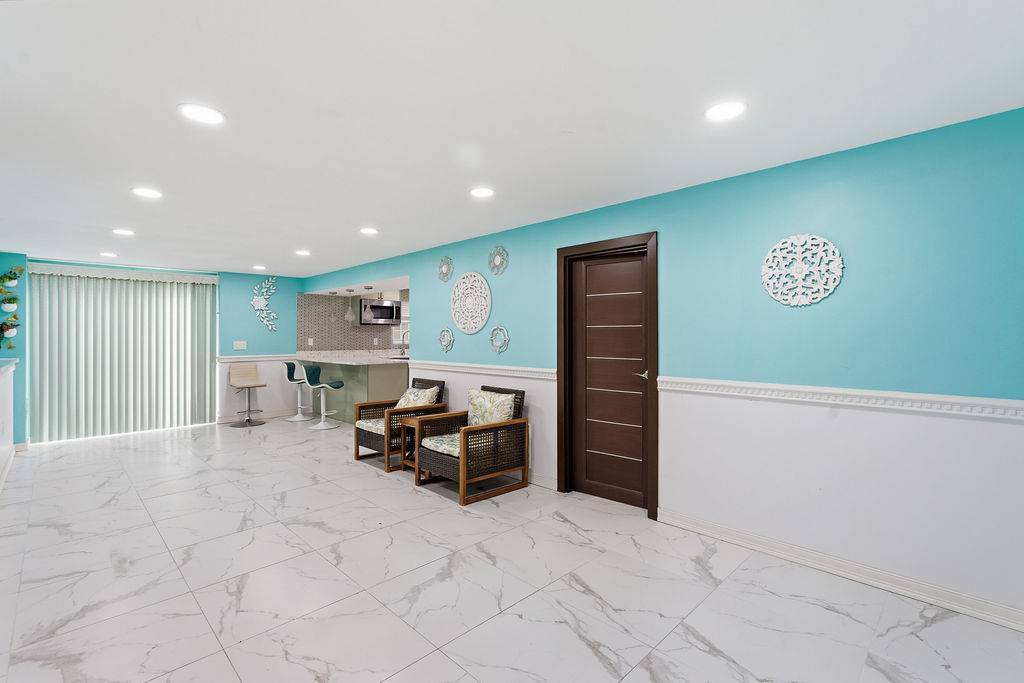 #7 photo, 160-09 86th Street, Howard Beach , NY 11414