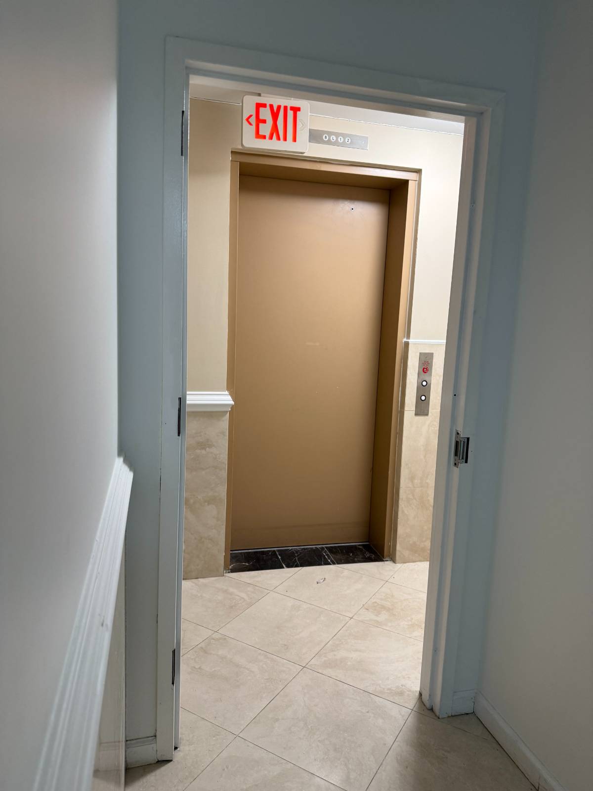 #15 photo, 30-63 38th, #1B, Astoria , NY 11103