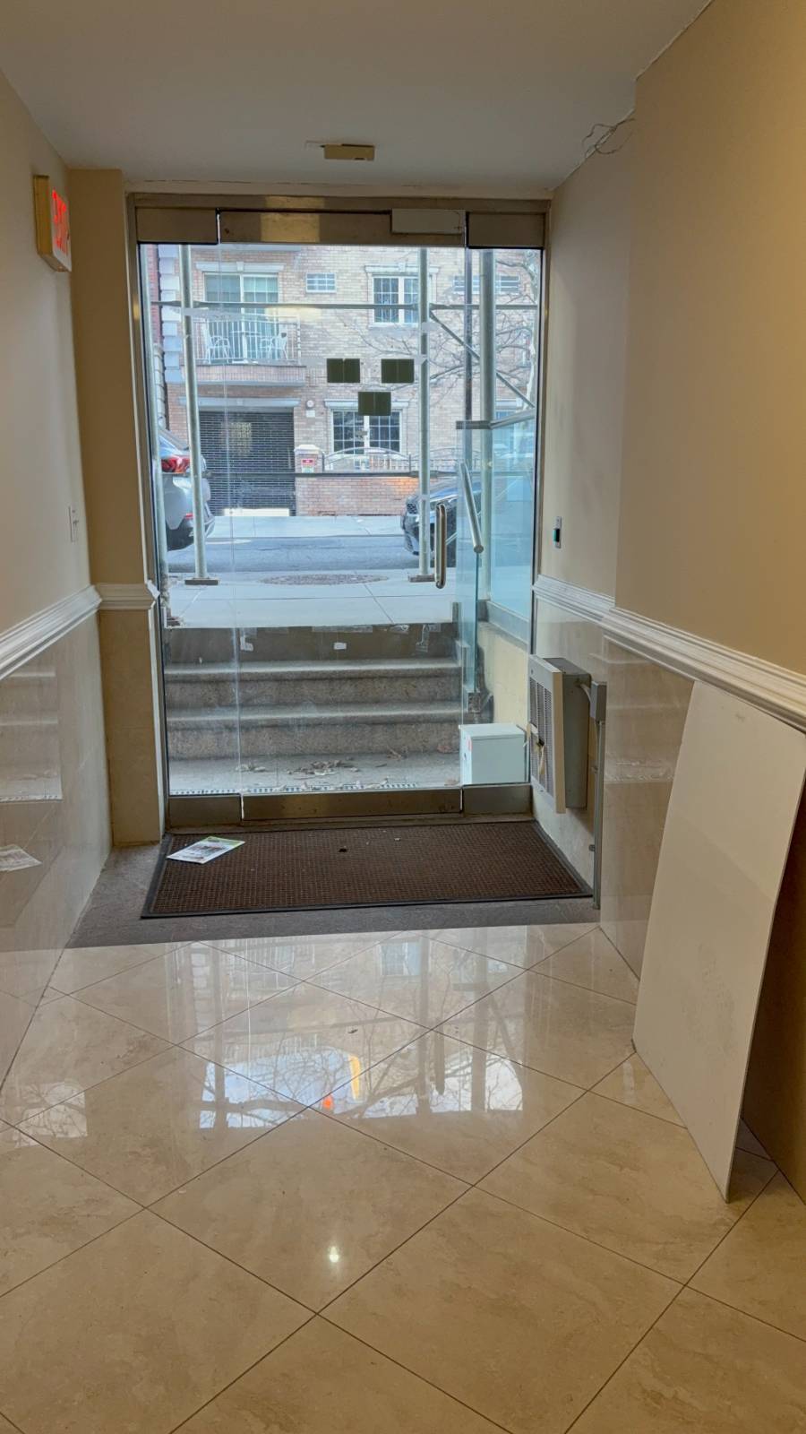 #17 photo, 30-63 38th, #1B, Astoria , NY 11103