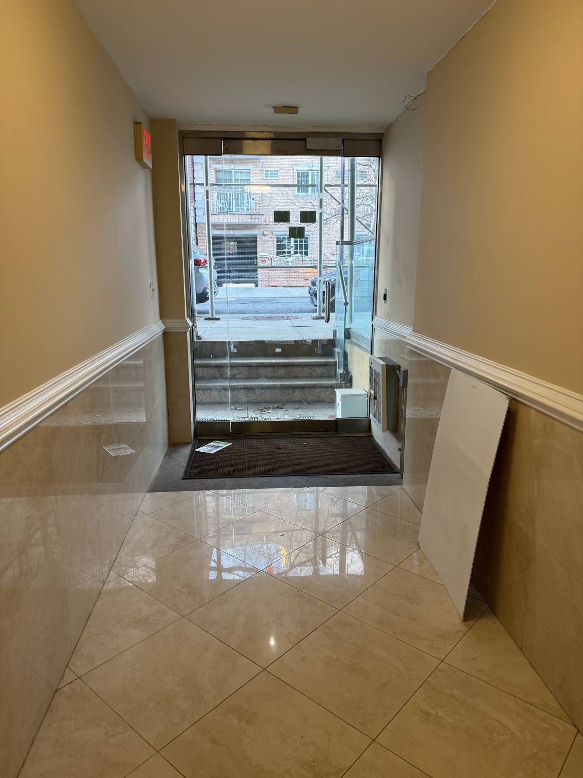 #18 photo, 30-63 38th, #1B, Astoria , NY 11103