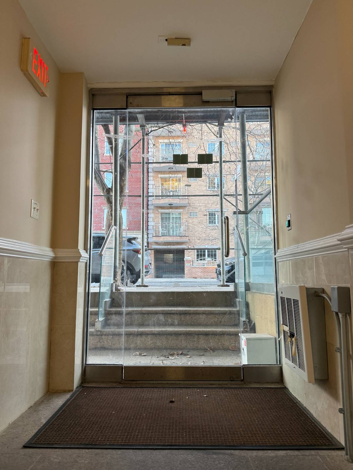 #20 photo, 30-63 38th, #1B, Astoria , NY 11103