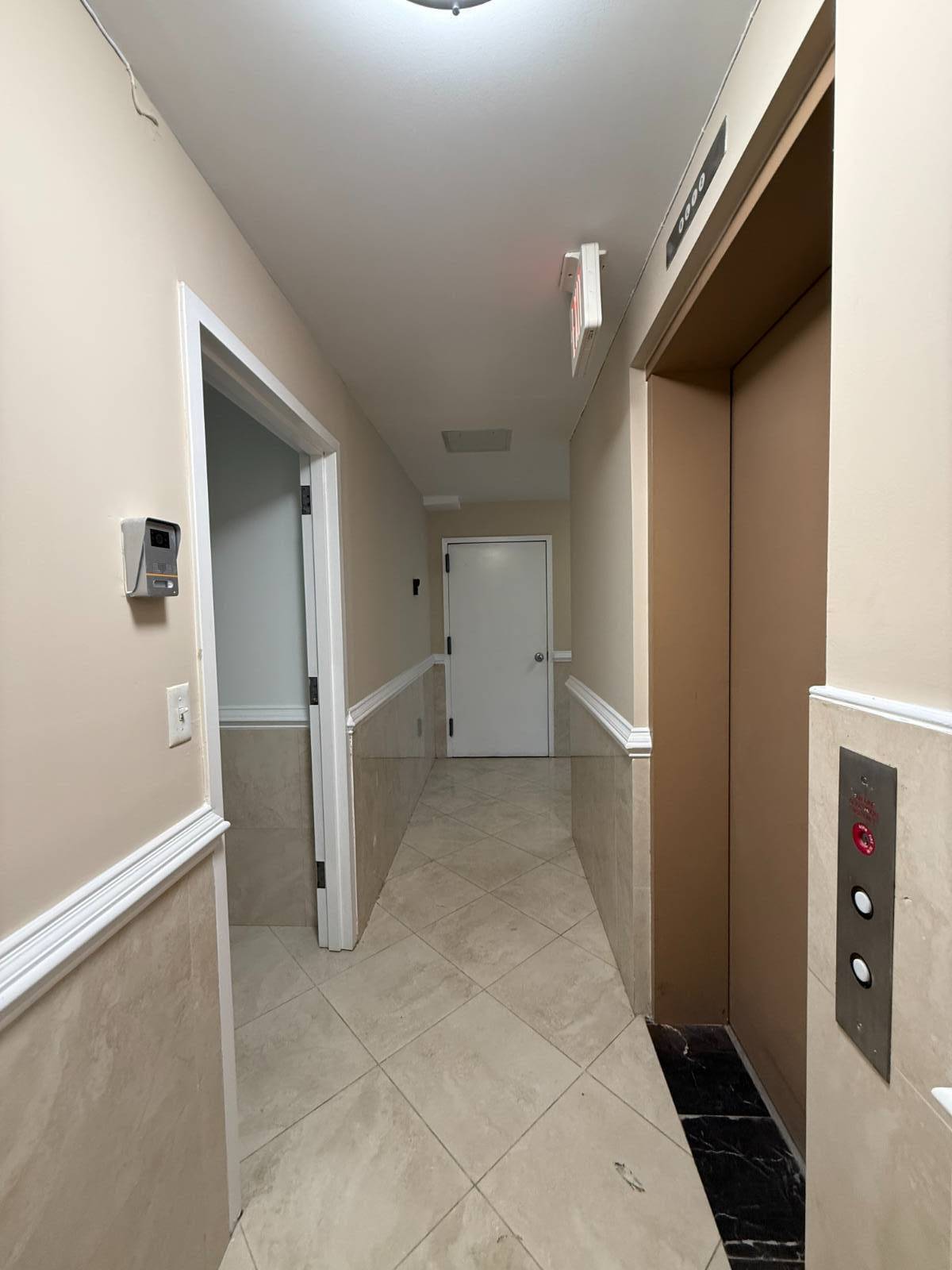 #21 photo, 30-63 38th, #1B, Astoria , NY 11103