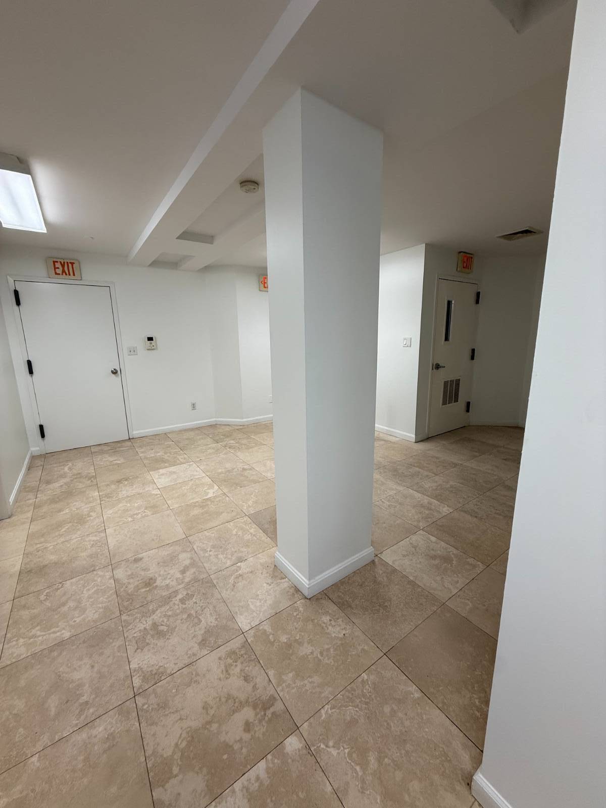 #38 photo, 30-63 38th, #1B, Astoria , NY 11103