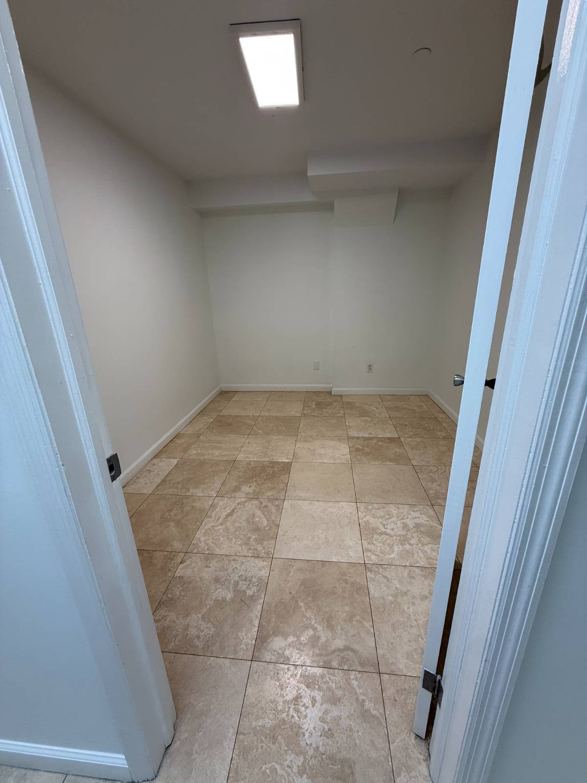 #39 photo, 30-63 38th, #1B, Astoria , NY 11103