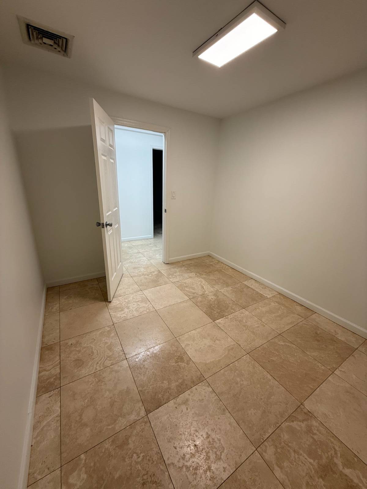 #40 photo, 30-63 38th, #1B, Astoria , NY 11103