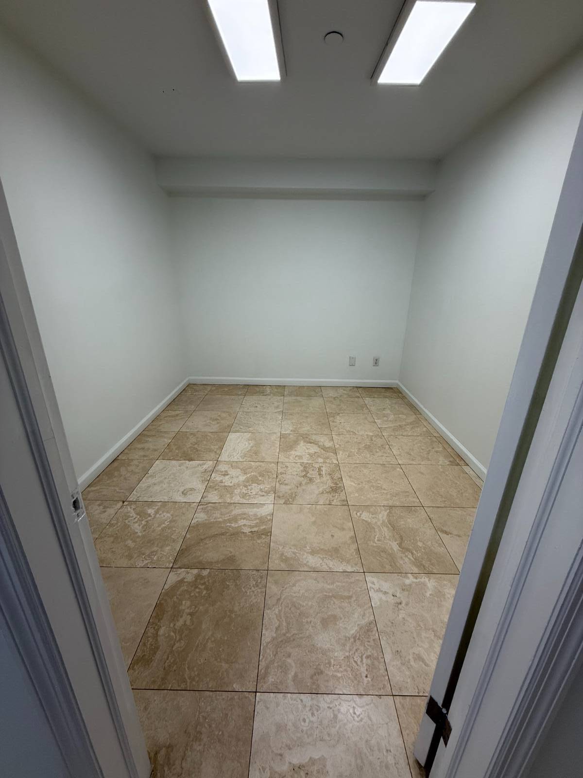 #42 photo, 30-63 38th, #1B, Astoria , NY 11103