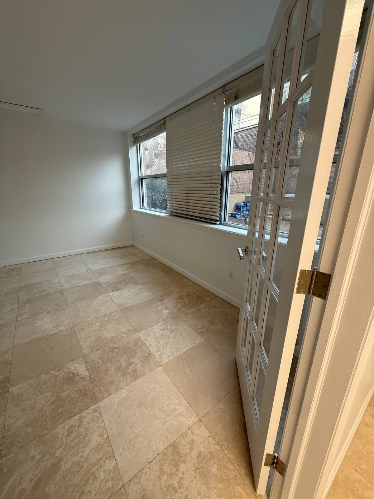 #48 photo, 30-63 38th, #1B, Astoria , NY 11103