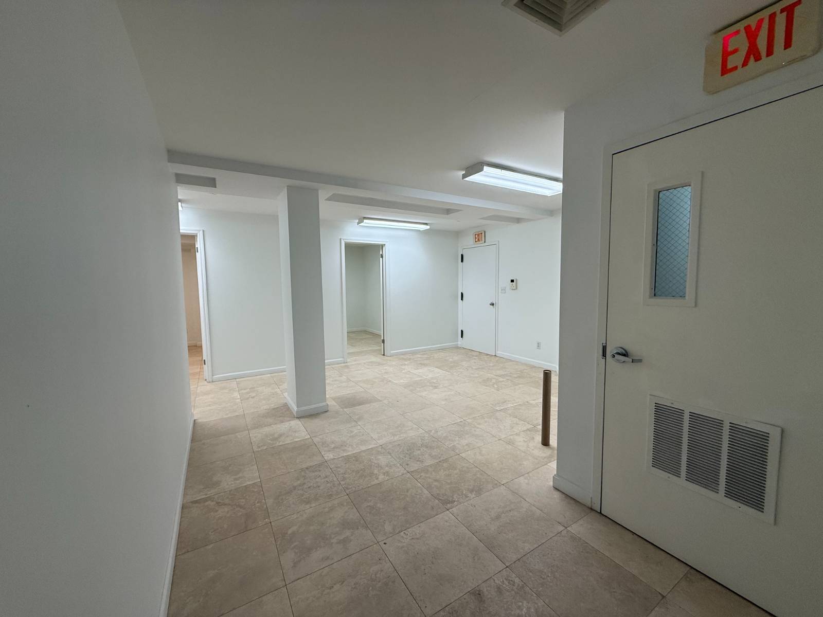 #51 photo, 30-63 38th, #1B, Astoria , NY 11103