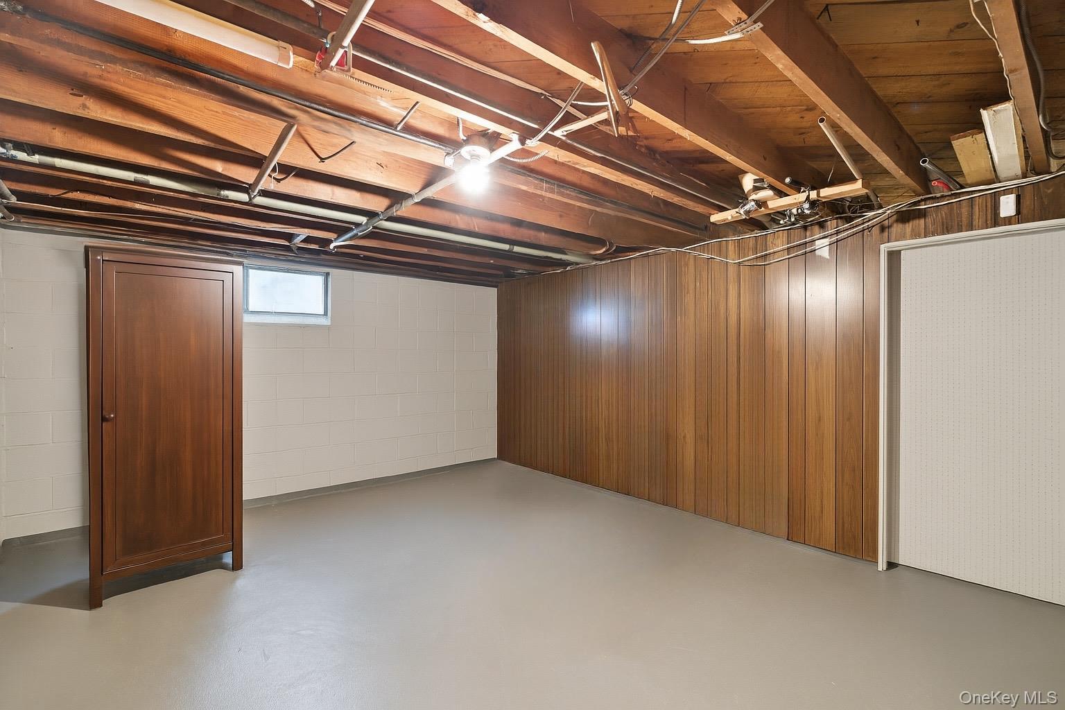 #19 photo, 1547 Walt Whitman Road, Melville , NY 11747