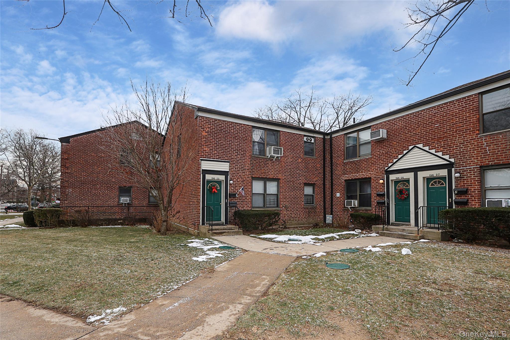 #3 photo, 196-23 73rd Ave, Fresh Meadows , NY 11365