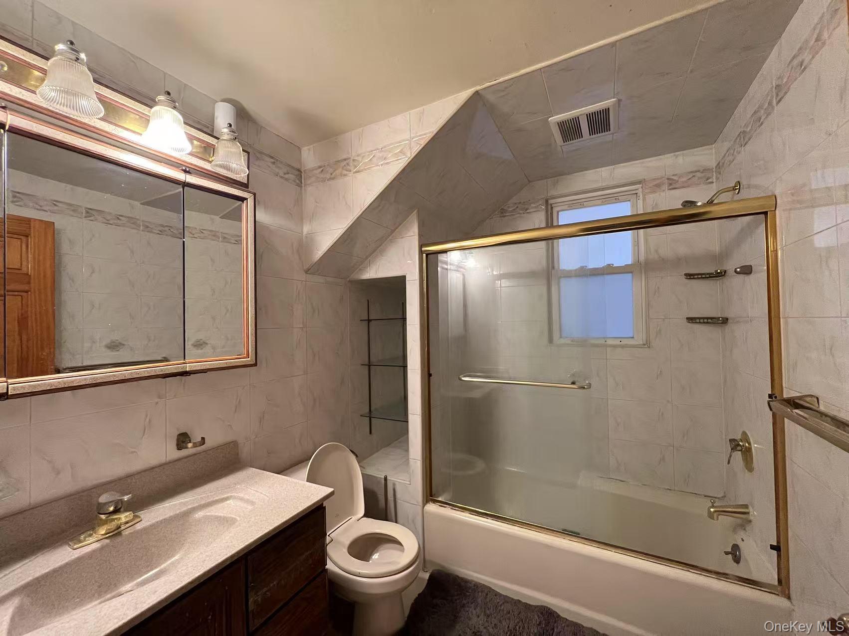 #10 photo, 8517 115th Street, कुईंस Richmond Hill , NY 11418