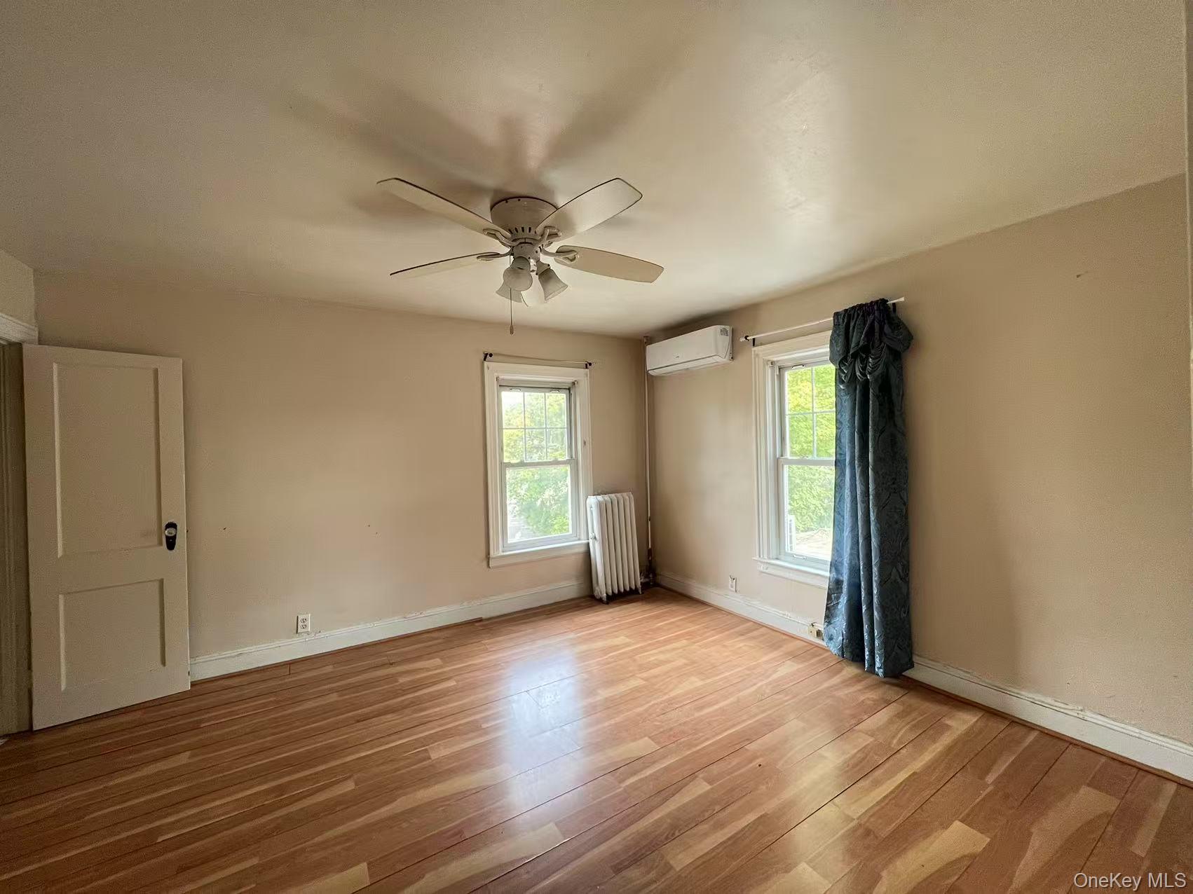 #2 photo, 8517 115th Street, कुईंस Richmond Hill , NY 11418