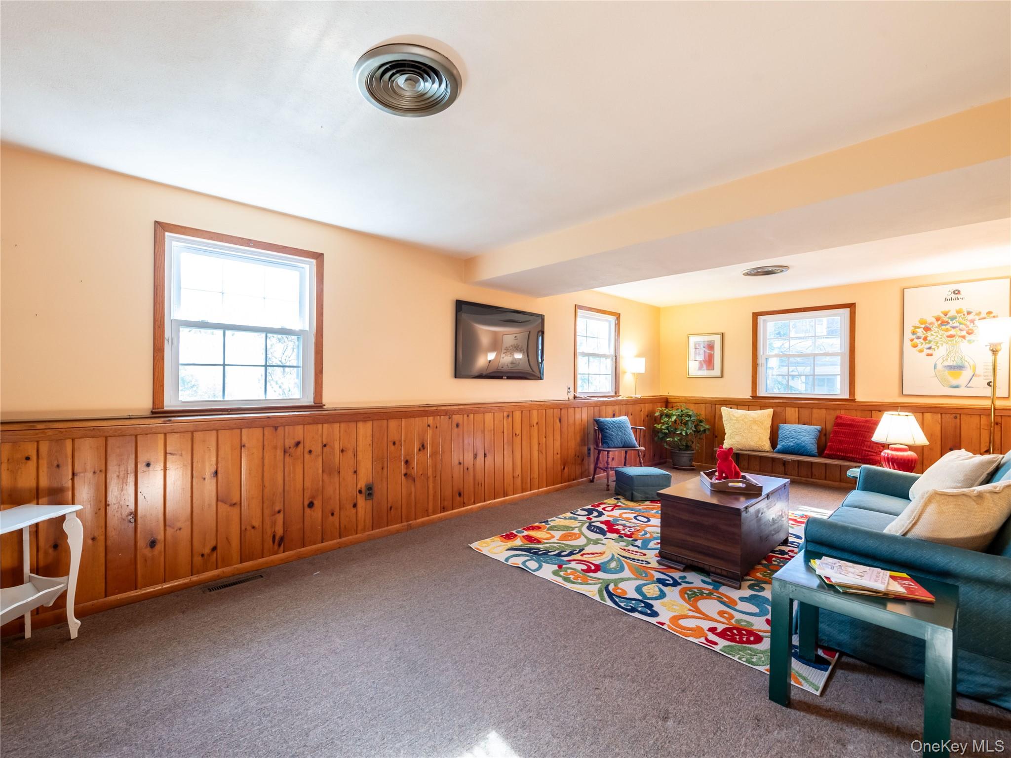 #11 photo, 427 Ryder Road, नासाउ काउंटी Manhasset , NY 11030