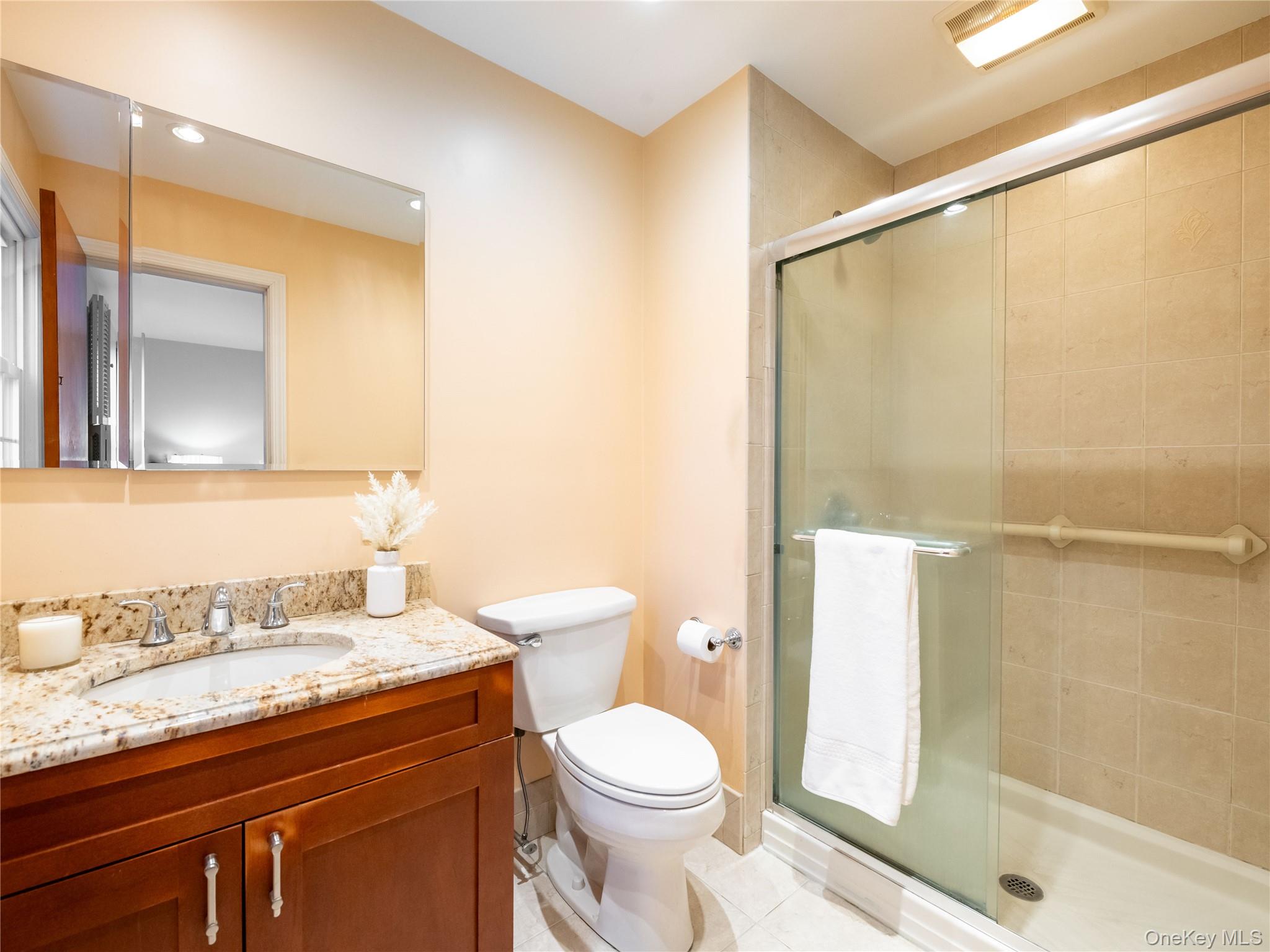 #15 photo, 427 Ryder Road, नासाउ काउंटी Manhasset , NY 11030