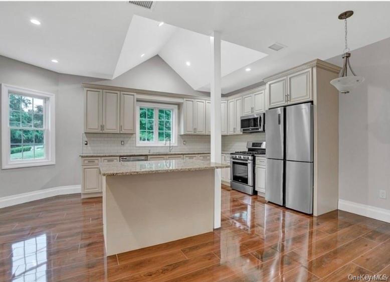 #8 photo, 9 Linda Lane, Pearl River , NY 10965