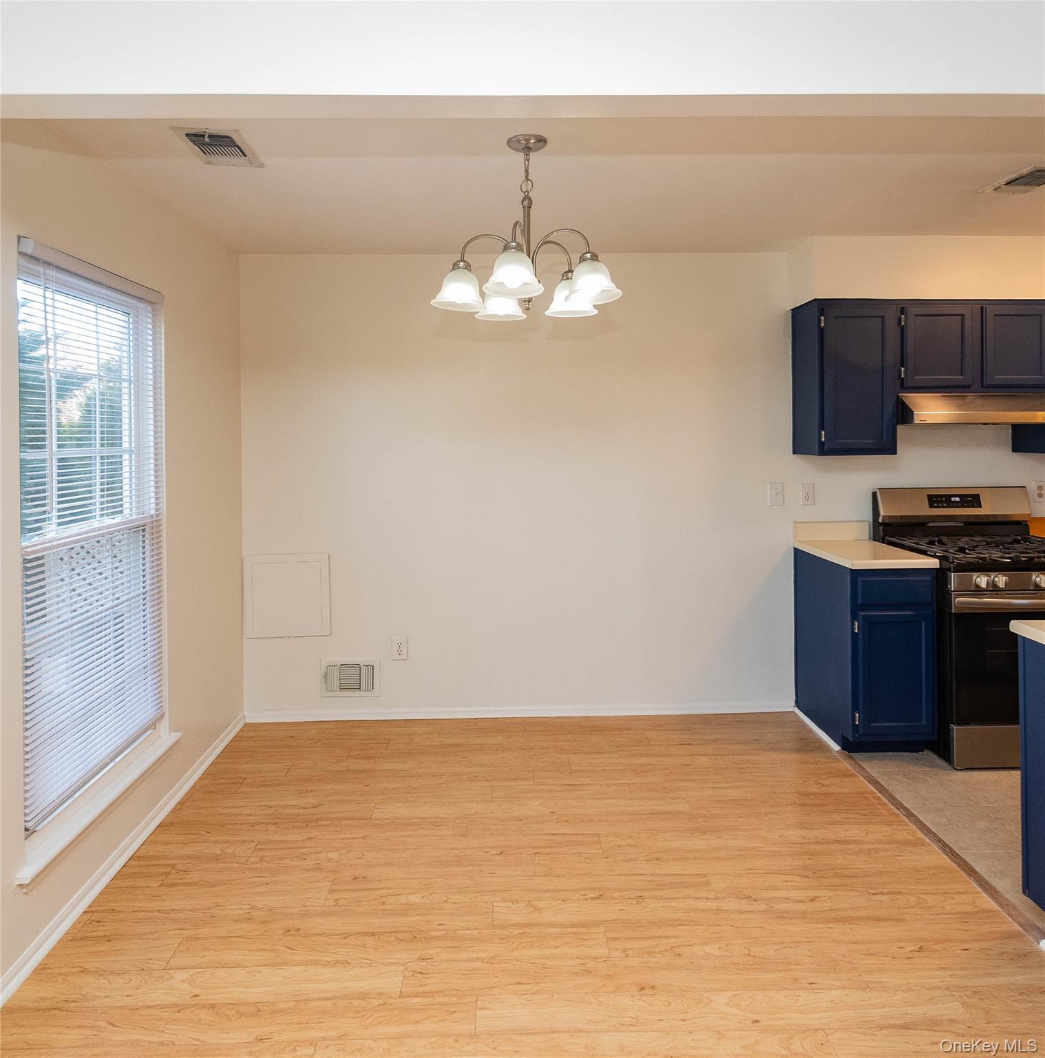 #13 photo, 29 The Rise, Warwick , NY 10990