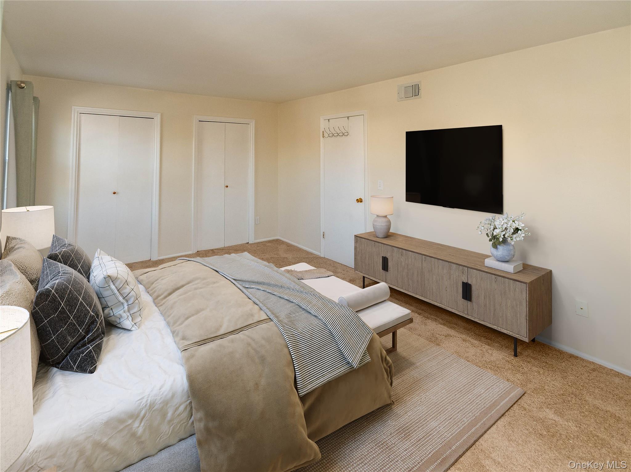 #17 photo, 29 The Rise, Warwick , NY 10990