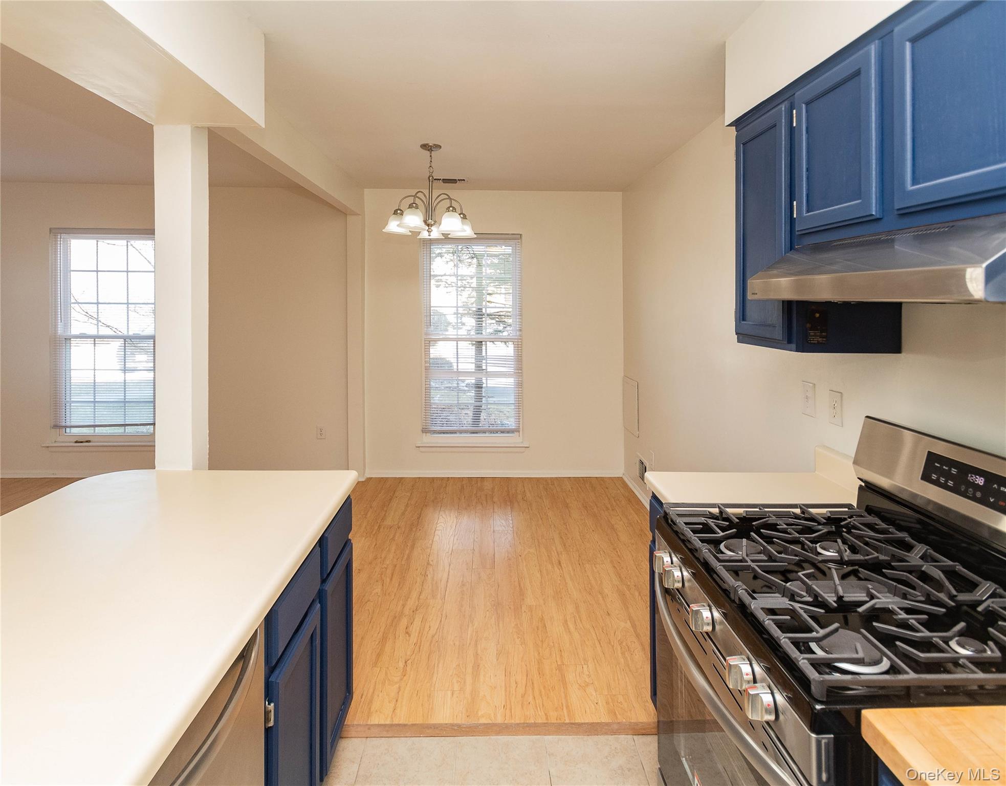 #8 photo, 29 The Rise, Warwick , NY 10990