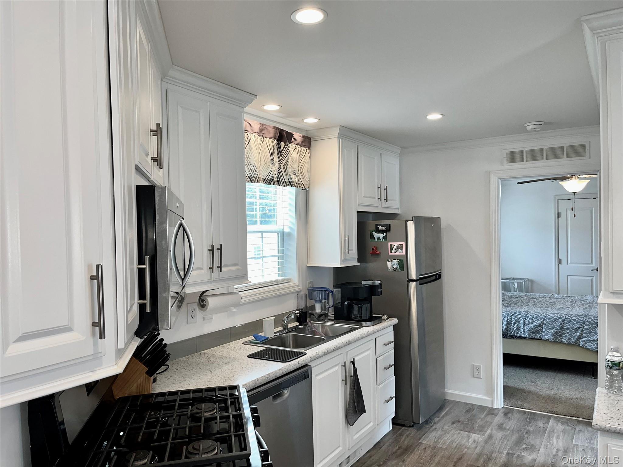 #6 photo, 509 5th Avenue, Middletown , NY 10941