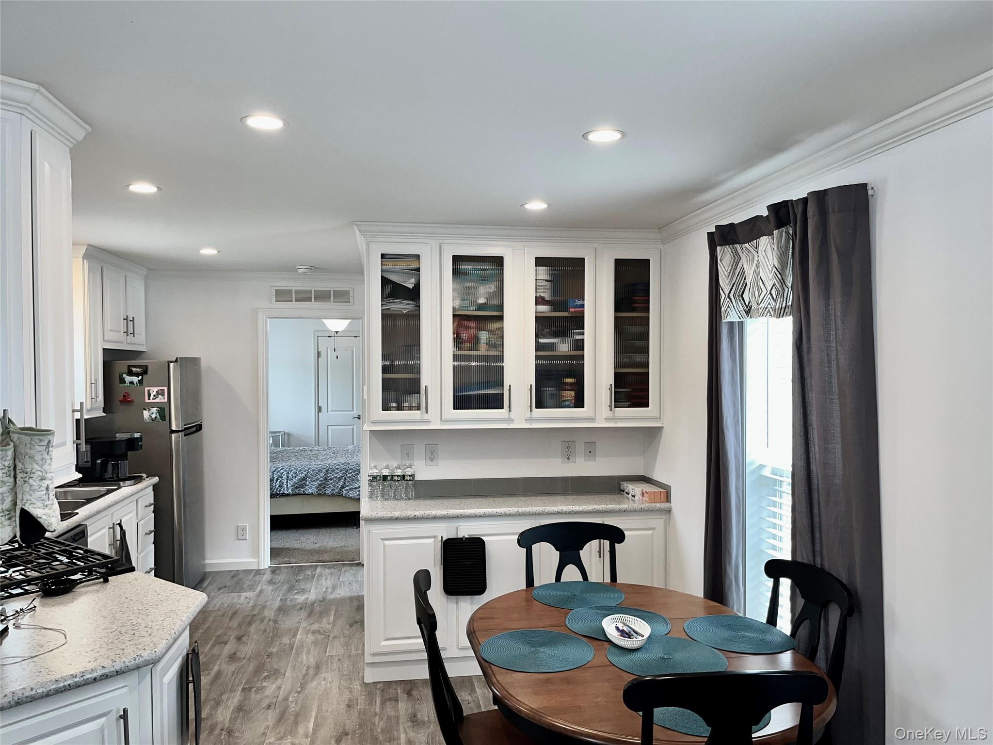 #7 photo, 509 5th Avenue, Middletown , NY 10941