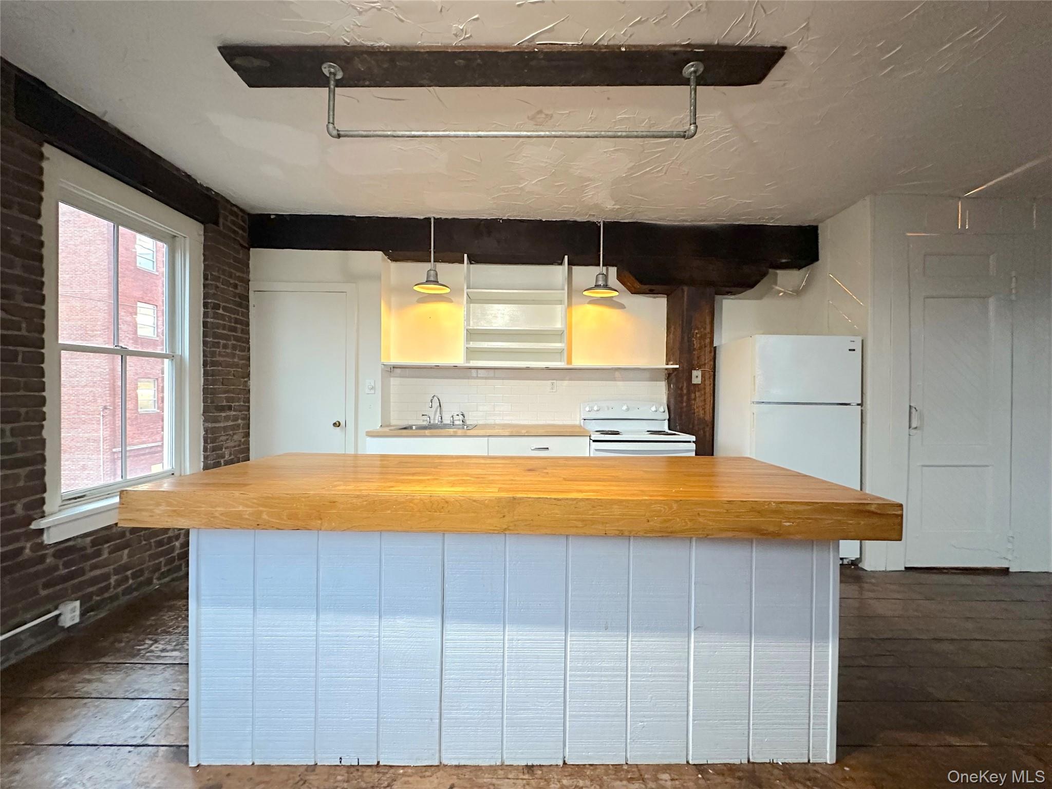 #9 photo, 12 Front Street, Newburgh , NY 12550