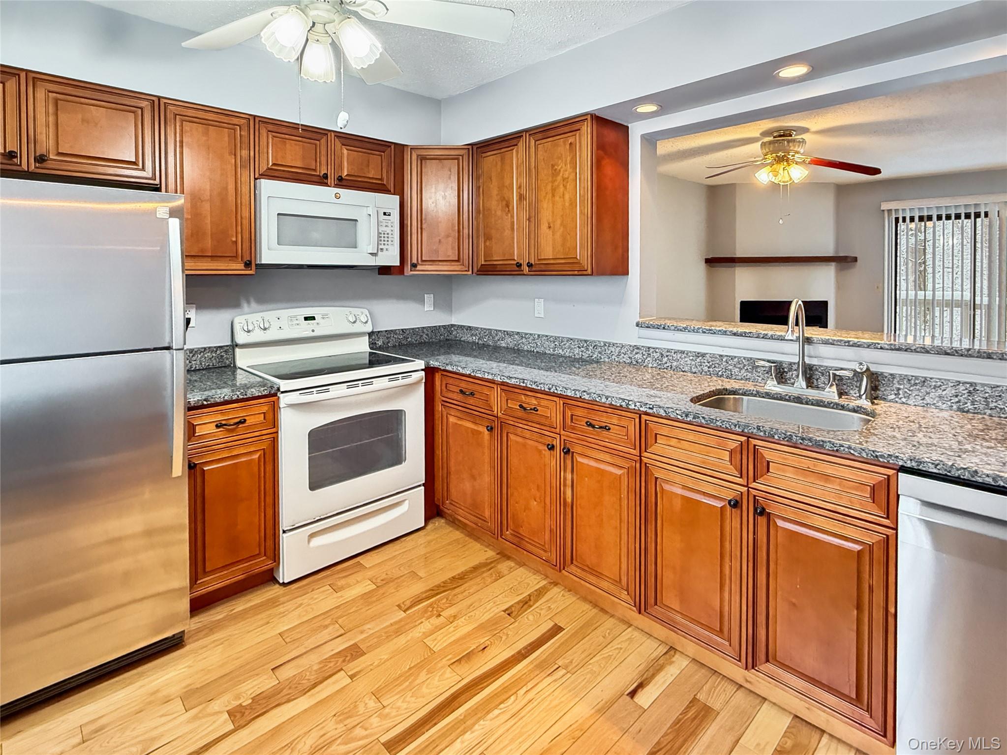 #2 photo, 1206 Chelsea Cove, Hopewell Junction , NY 12533