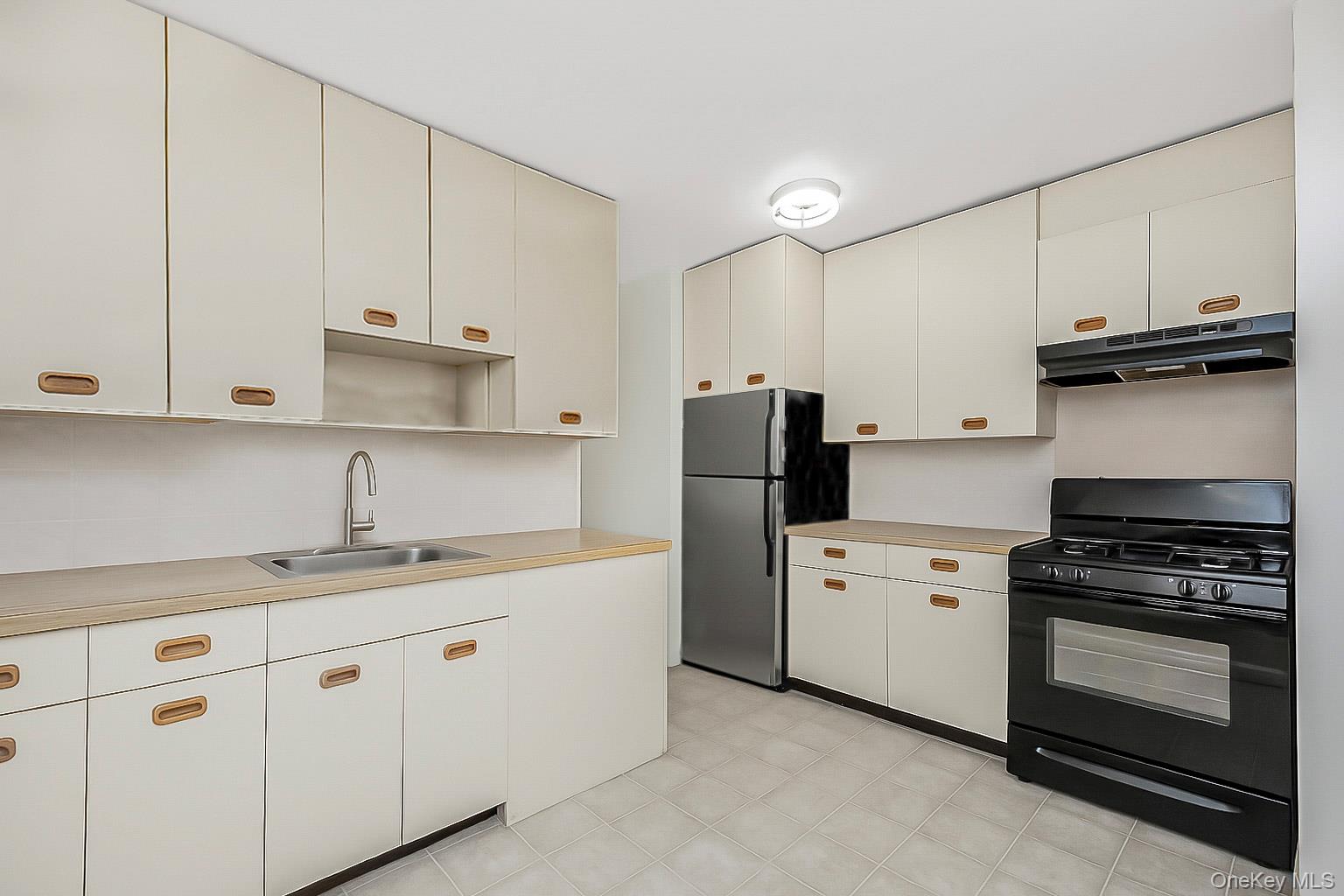 #10 photo, 2 Sadore Lane, Yonkers , NY 10710