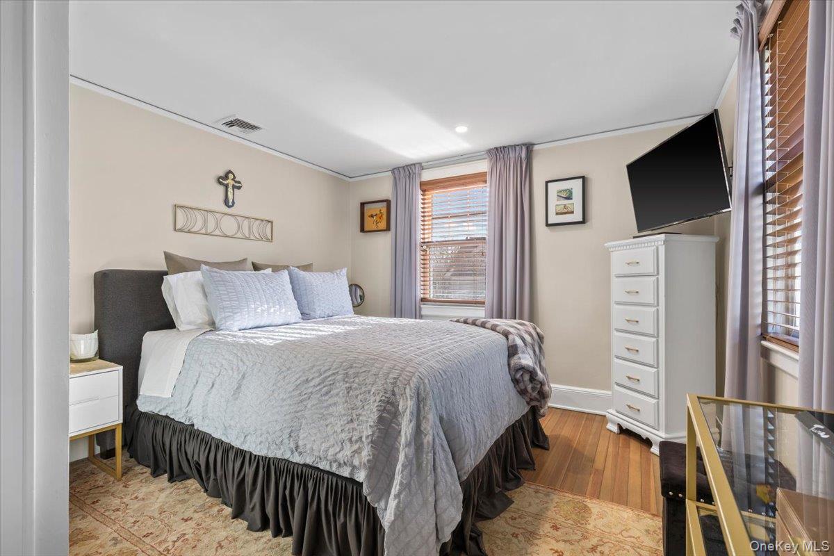 #14 photo, 8 Glen Avenue, Port Chester , NY 10573