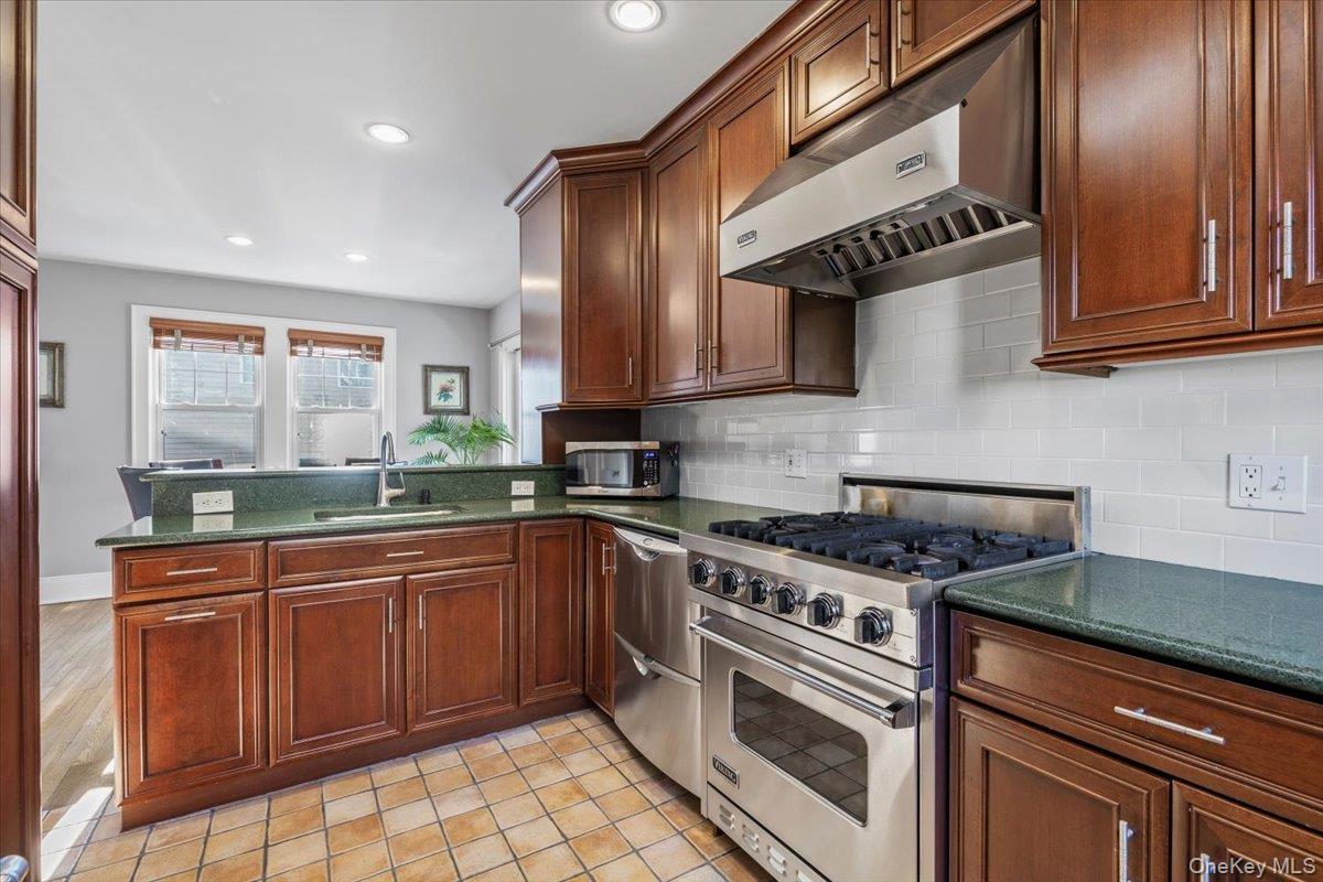 #9 photo, 8 Glen Avenue, Port Chester , NY 10573