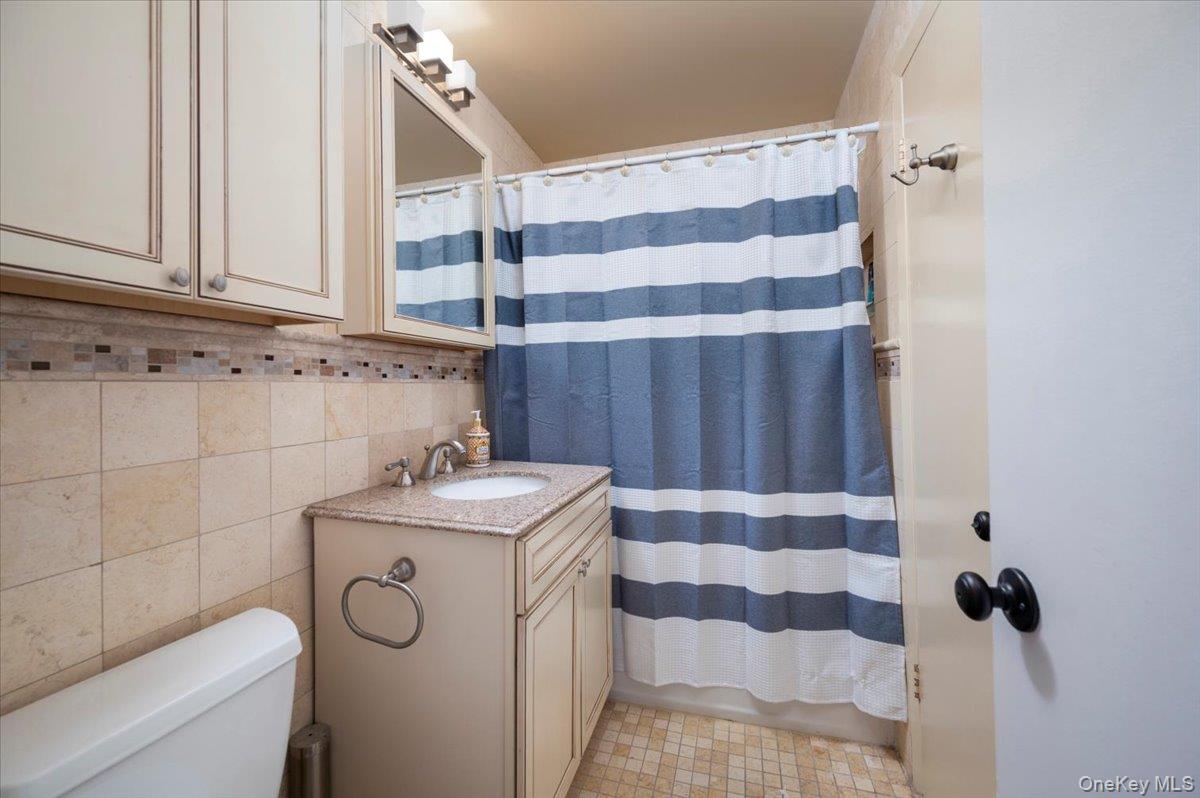 #15 photo, 37 Greenway Lane, Rye Brook , NY 10573